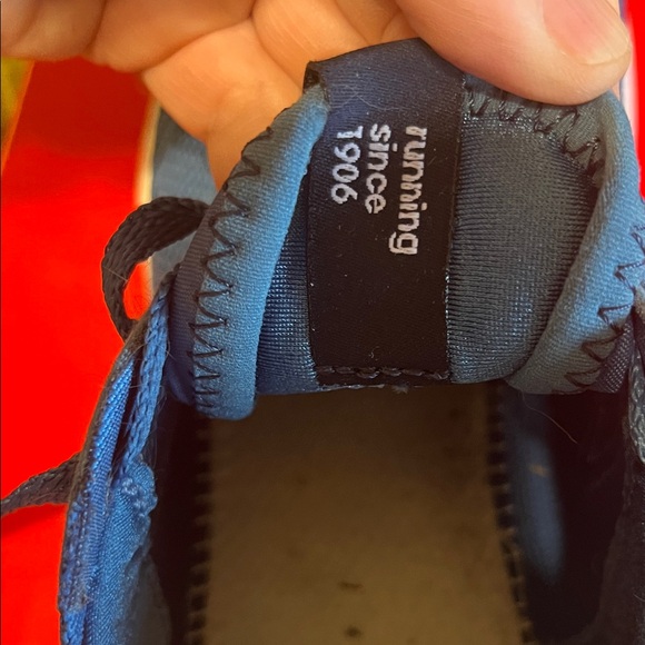 New Balance Vibrant Blue Running Shoes - Picture 8 of 14